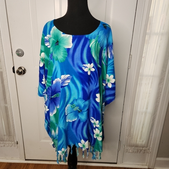 Aloha Fashions Hibiscus Cover Up ONE SIZE - Picture 1 of 7